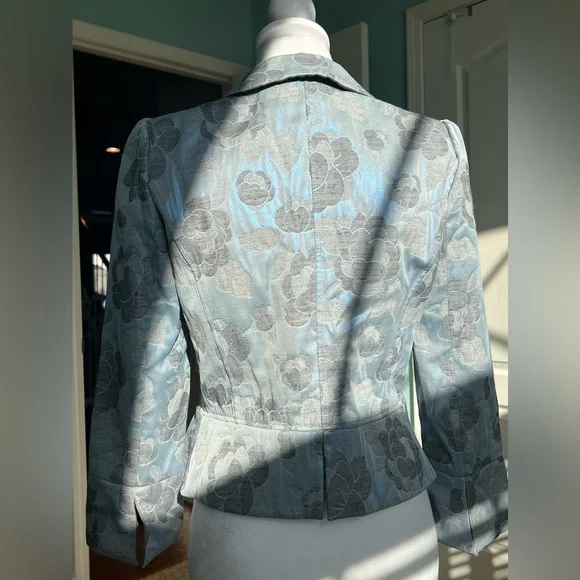 Armani Iridescent Blue Jacquard Blazer Floral Pattern, Size 4 - Picture 15 of 15